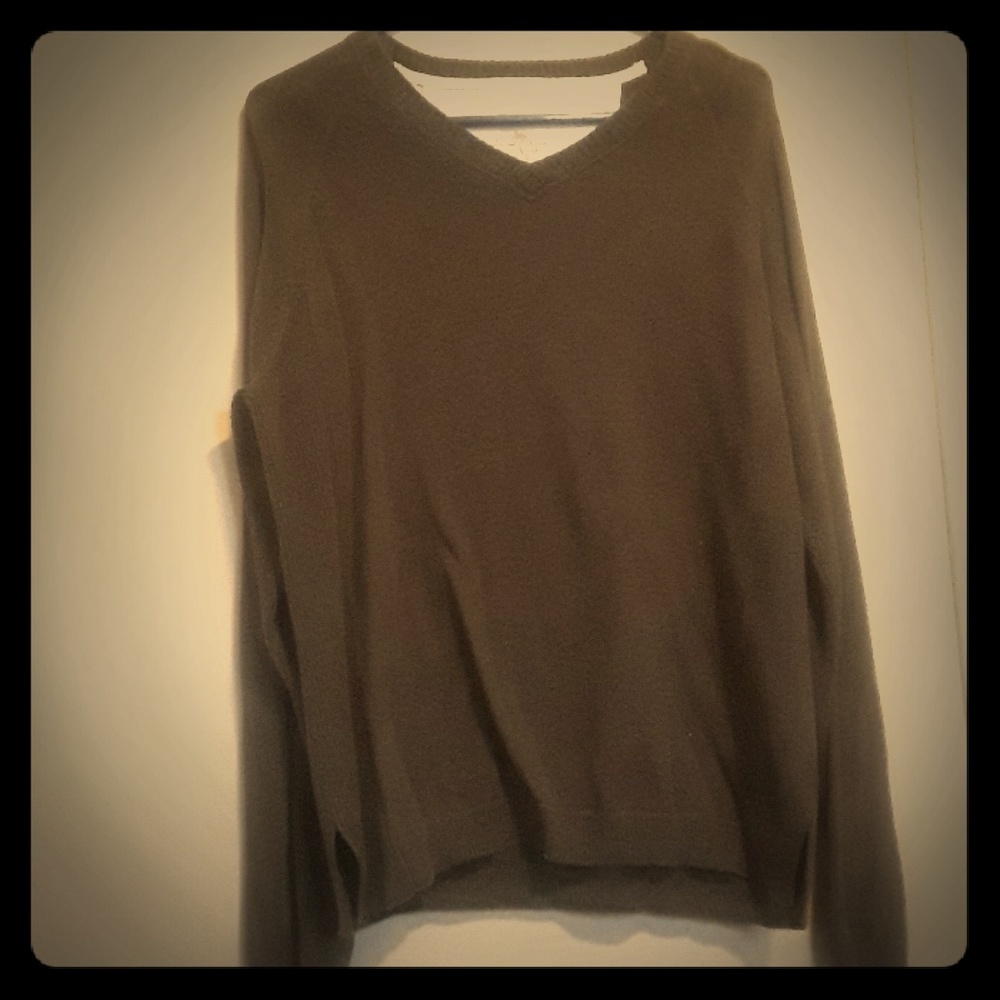 Brown v neck